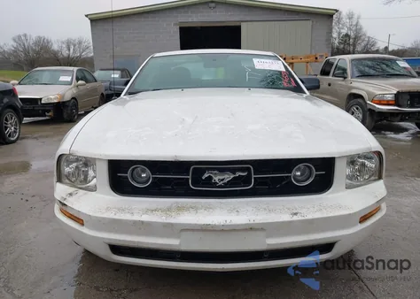 2007 Ford Mustang V6 Deluxe/V6 Premium from USA, damaged, VIN 1ZVFT80N575239727